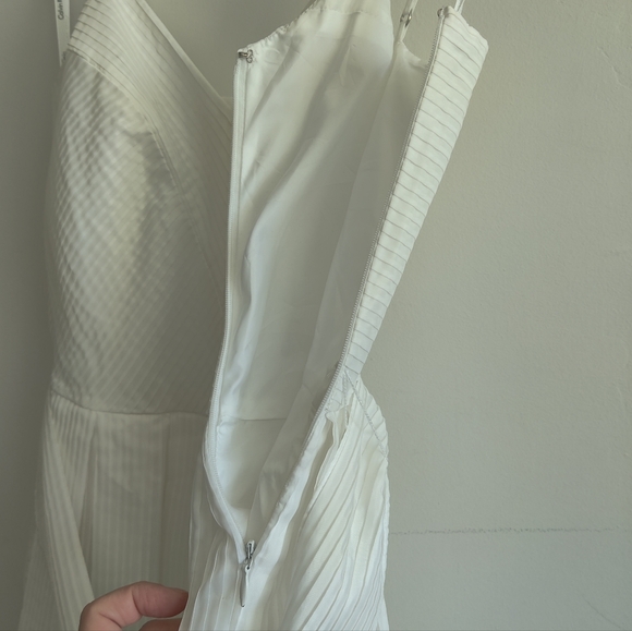 CALVIN KLEIN White Strappy A-line V-Neck Pleated Cocktail Dress Size Small - Picture 11 of 14